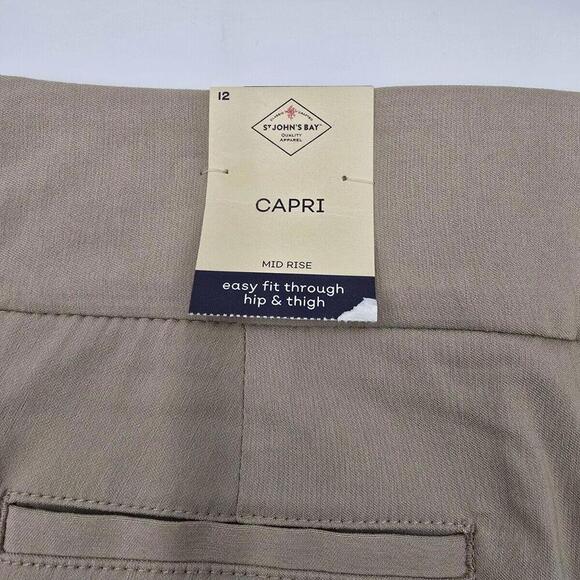 NWT St Johns Bay Womens Mid Rise  Capri Pants Tan Straight Size 12 (76-2) - Picture 8 of 11